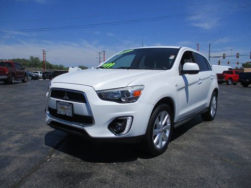 Used 2015 Mitsubishi Outlander Sport SE AWD/4WD image 1