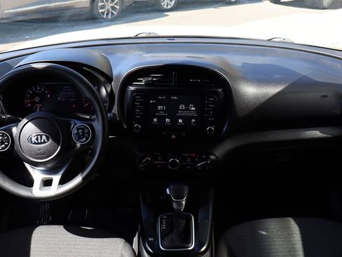 Used 2021 Kia Soul S image 32