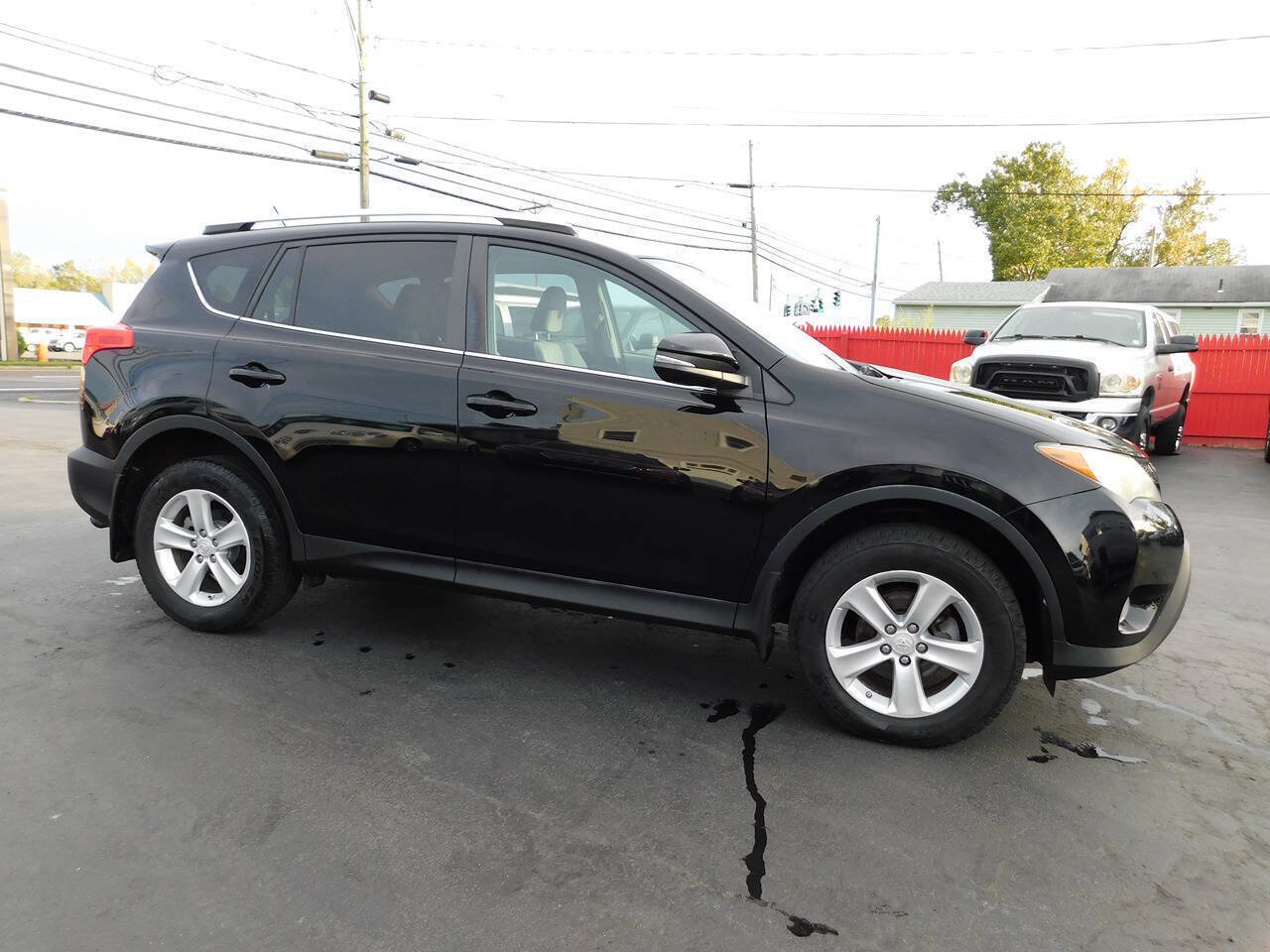 Used 2013 Toyota RAV4 XLE AWD/4WD image 14