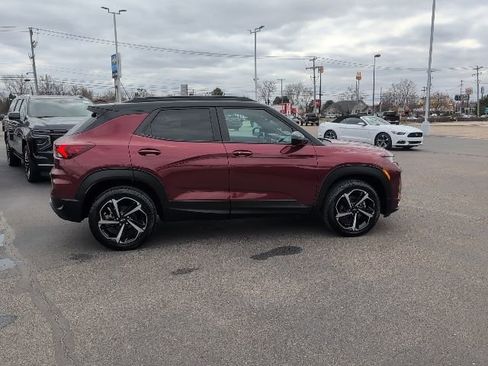 Used 2023 Chevrolet TrailBlazer RS w/ Convenience Package image 7