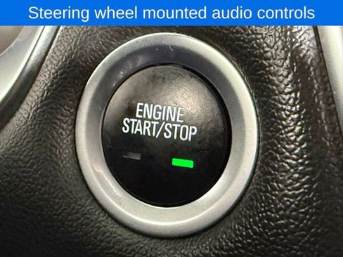 Used 2023 Chevrolet Traverse RS image 23