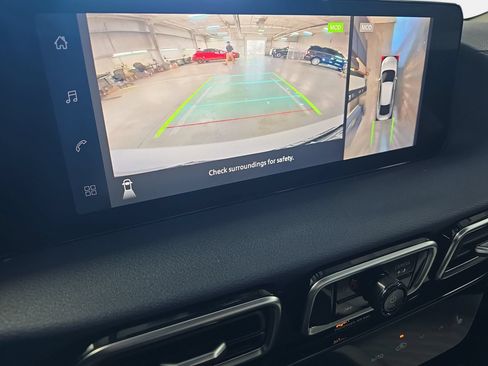 New 2026 Nissan Sentra SL w/ Floor Mat Package FWD image 21