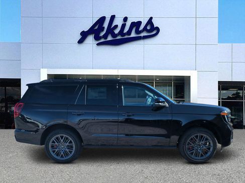 New 2025 Ford Expedition Platinum w/ Stealth Performance Package image 1