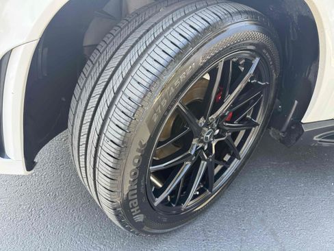 Used 2022 Mercedes-Benz GLE 350 4MATIC image 11