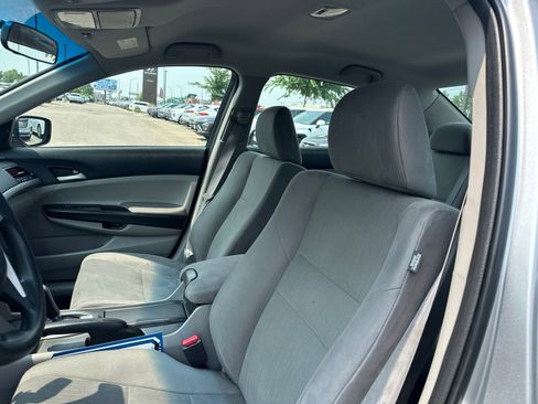 Used 2012 Honda Accord LX image 10