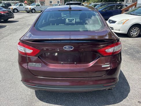 Used 2013 Ford Fusion SE FWD image 11