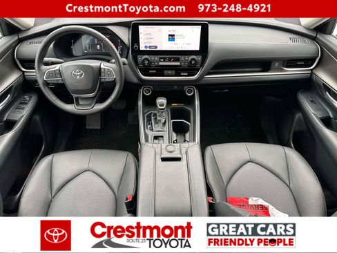 Certified 2024 Toyota Grand Highlander XLE image 11
