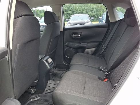 Used 2023 Honda HR-V LX image 8