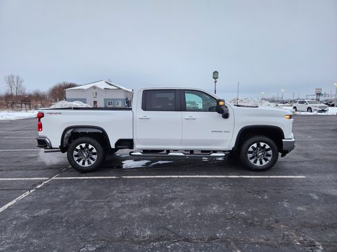 New 2026 Chevrolet Silverado 3500 LT image 5