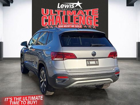 Used 2024 Volkswagen Taos SE image 3