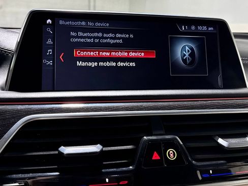 Used 2018 BMW 750i image 19