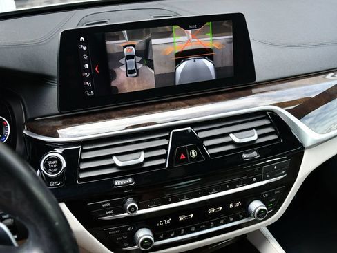 Used 2017 BMW 530i RWD image 47