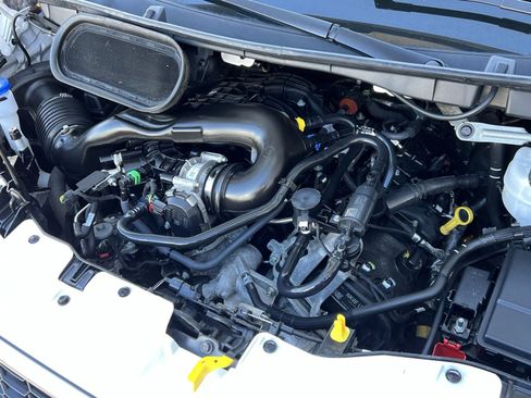 Used 2022 Ford Transit 350 XLT image 28