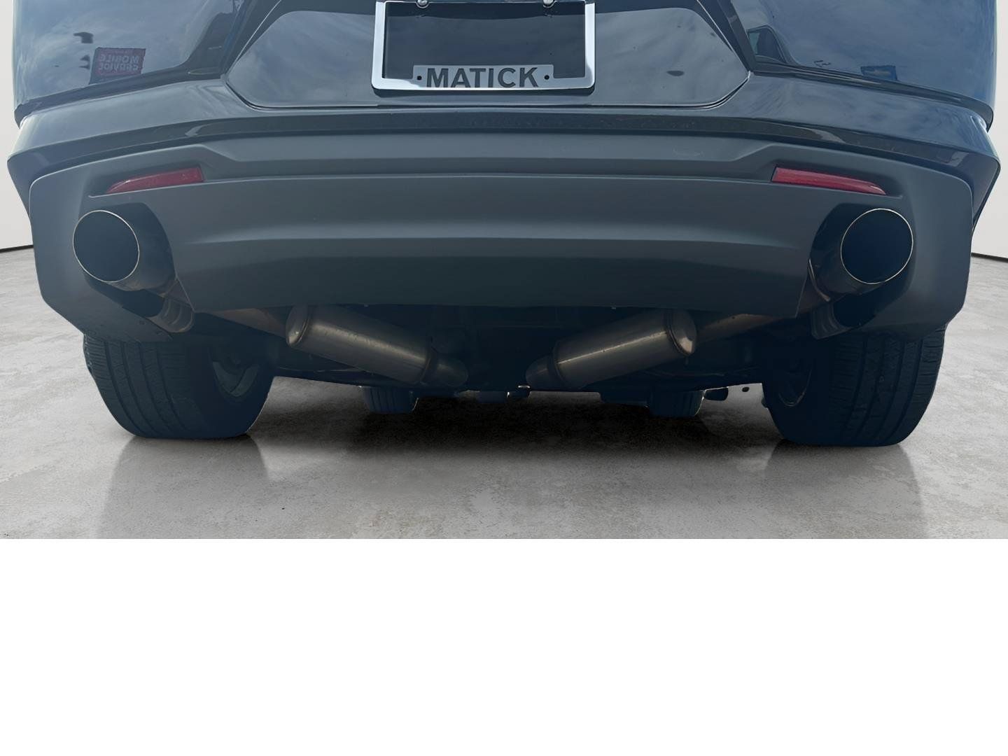 Used 2020 Chevrolet Camaro LT RWD image 4