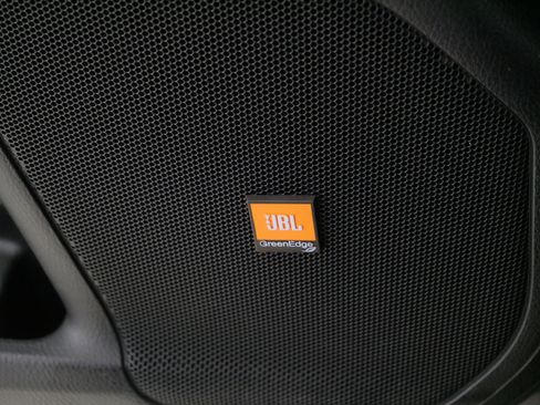 Used 2019 Toyota Highlander Limited Platinum image 27