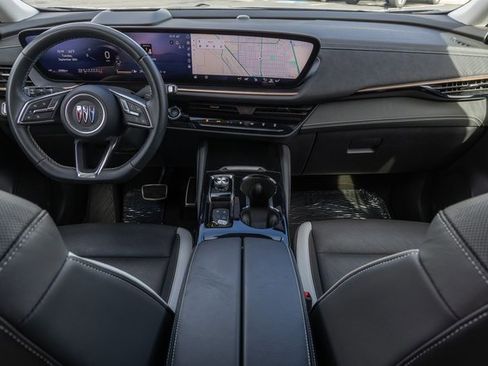 Certified 2025 Buick Envision Sport Touring image 21