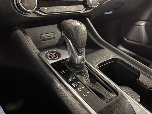 Used 2022 Nissan Sentra SV image 25