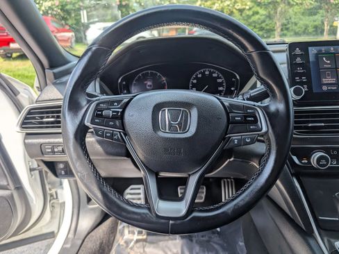 Used 2018 Honda Accord Sport image 20