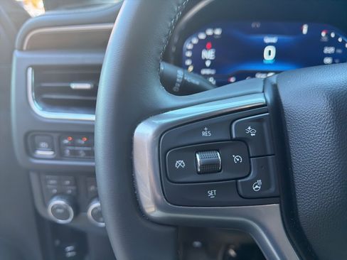 Certified 2024 Chevrolet Suburban Premier image 28