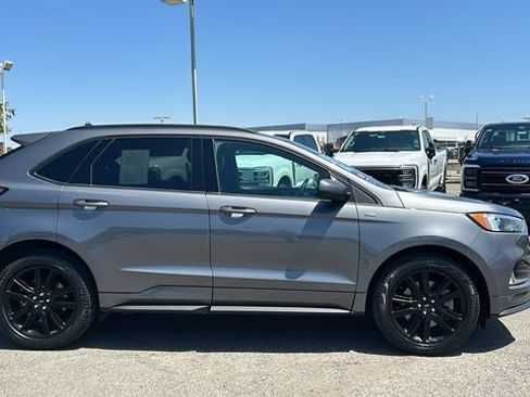 Used 2022 Ford Edge ST-Line image 2
