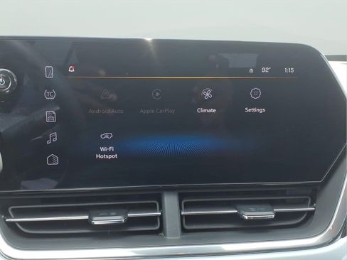 Used 2025 Chevrolet Trax LT FWD image 15
