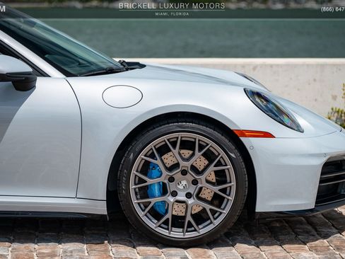 Used 2025 Porsche 911 Carrera RWD image 42