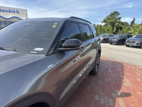 Used 2025 Ford Explorer ST-Line w/ Premium Package AWD/4WD image 5