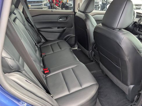 Used 2023 Nissan Rogue SL w/ SL Premium Package AWD/4WD image 12