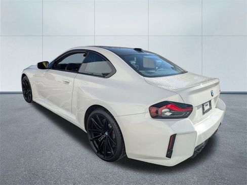 Used 2024 BMW M2 w/ Lighting Package image 5