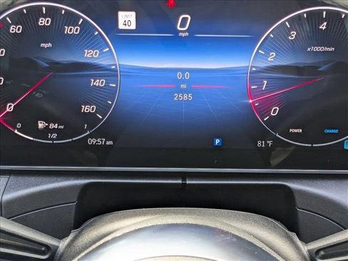 Used 2025 Mercedes-Benz CLE 300 4MATIC Coupe image 11