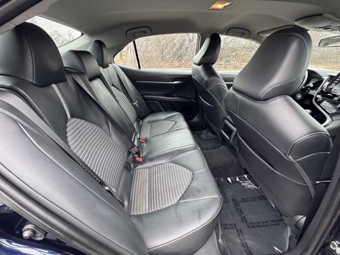 Used 2021 Toyota Camry SE FWD image 14