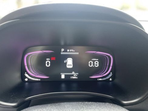 Used 2023 Kia Soul LX w/ LX Technology Package image 13