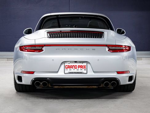 Used 2018 Porsche 911 Targa 4S AWD/4WD image 4