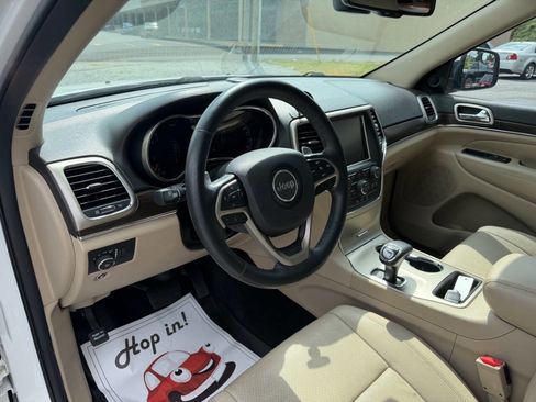 Used 2014 Jeep Grand Cherokee Limited w/ Luxury Group II RWD image 11
