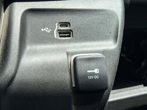 Used 2023 RAM ProMaster 2500 FWD image 30
