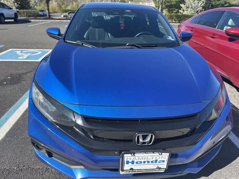 Used 2019 Honda Civic Sport image 2