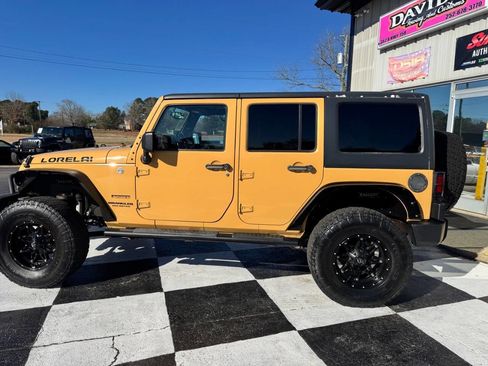 Used 2013 Jeep Wrangler Unlimited Sport image 8