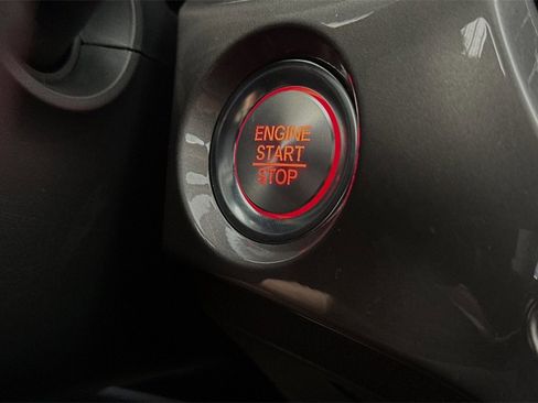 New 2025 Acura Integra image 18