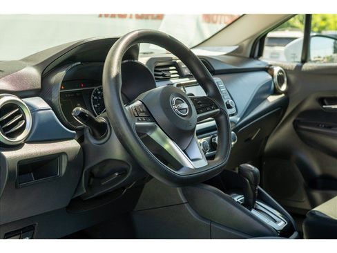 Used 2025 Nissan Versa SV w/ Trunk Package FWD image 30