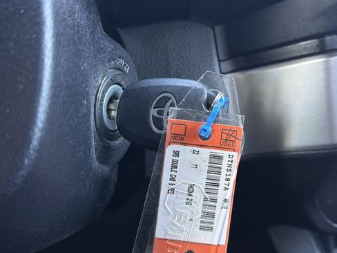 Used 2022 Toyota Tacoma SR5 image 15