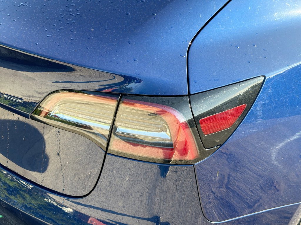 Used 2018 Tesla Model 3 Long Range RWD image 29