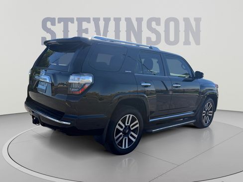 Used 2019 Toyota 4Runner Limited w/ Four Season Floor Mat Package AWD/4WD image 5