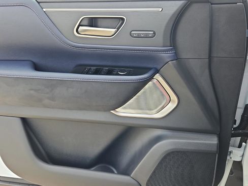 New 2026 INFINITI QX80 4WD w/ Sport Exterior Package image 21