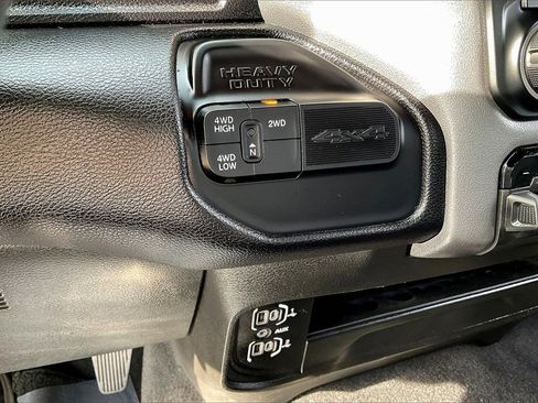 Used 2024 RAM 2500 Big Horn image 17
