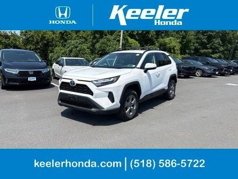 Used 2023 Toyota RAV4 LE AWD/4WD image 1