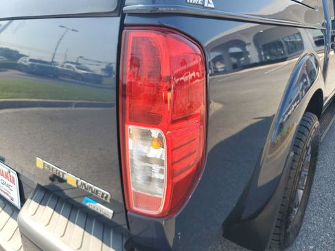 Used 2019 Nissan Frontier Desert Runner RWD image 12