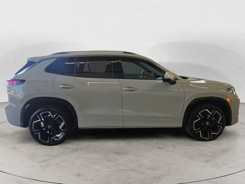 Used 2025 Volkswagen Tiguan SEL R-Line AWD/4WD image 4