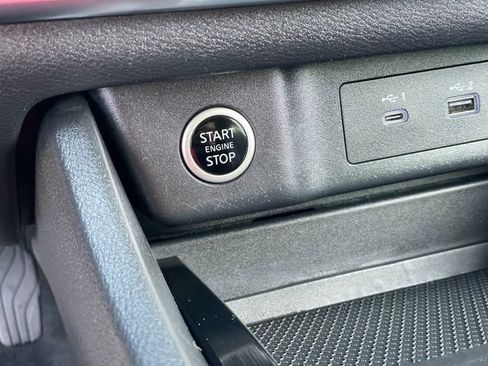 Certified 2021 Nissan Rogue SV w/ Premium Package AWD/4WD image 18