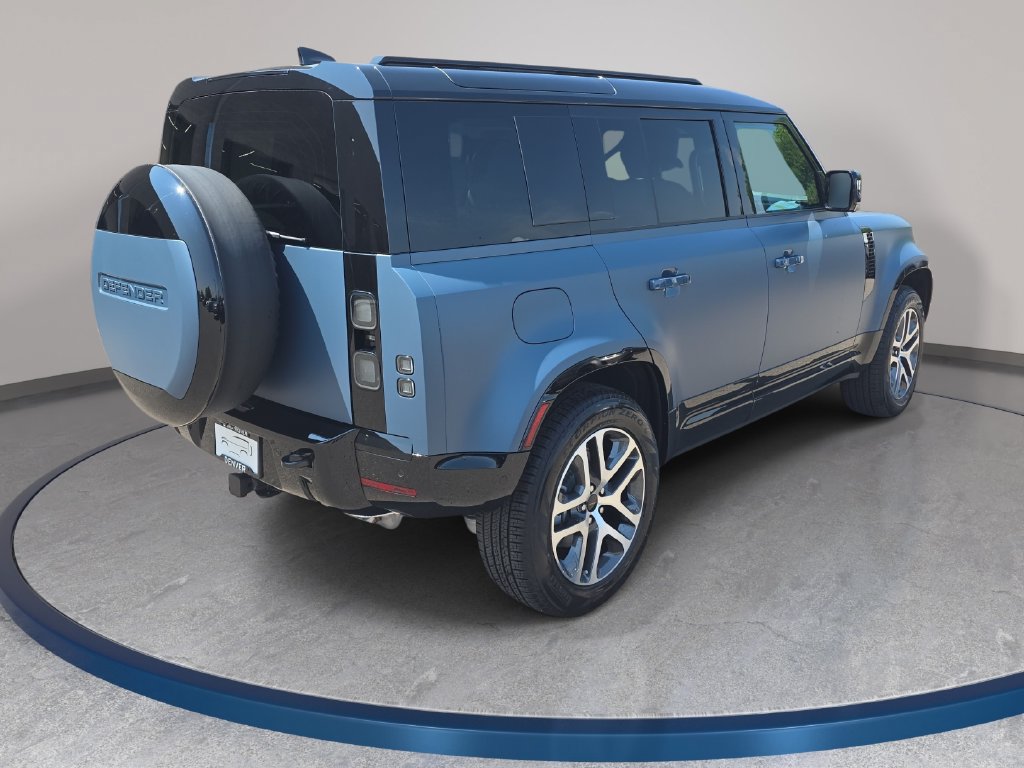 New 2026 Land Rover Defender 110 X-Dynamic SE AWD/4WD image 5