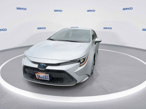 Used 2021 Toyota Corolla LE FWD image 4